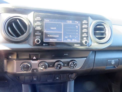 Used 2022 Toyota Tacoma SR AWD/4WD image 20