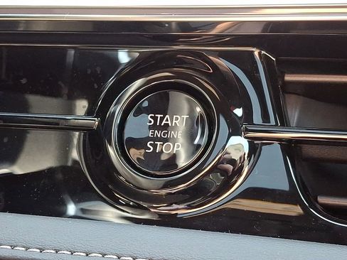 New 2026 INFINITI QX80 Autograph w/ Premium Cargo Package image 16