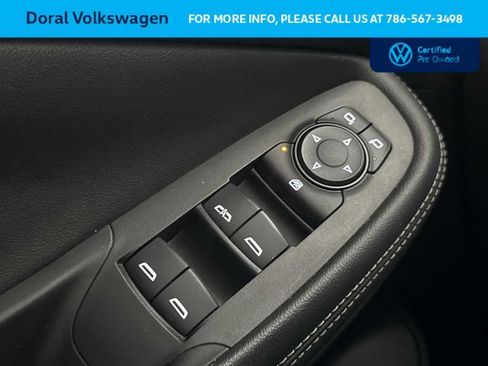 Used 2021 Buick Encore GX Preferred w/ Cold Weather Comfort Package FWD image 17