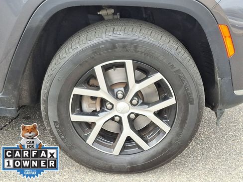 Used 2023 Jeep Grand Cherokee L Limited w/ Trailer Tow Group (B) image 8