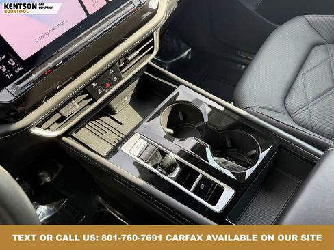 Used 2025 Volkswagen Atlas SE image 24