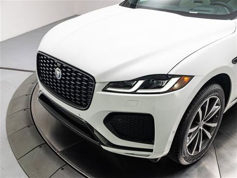 New 2026 Jaguar F-PACE R-Dynamic S AWD/4WD image 9