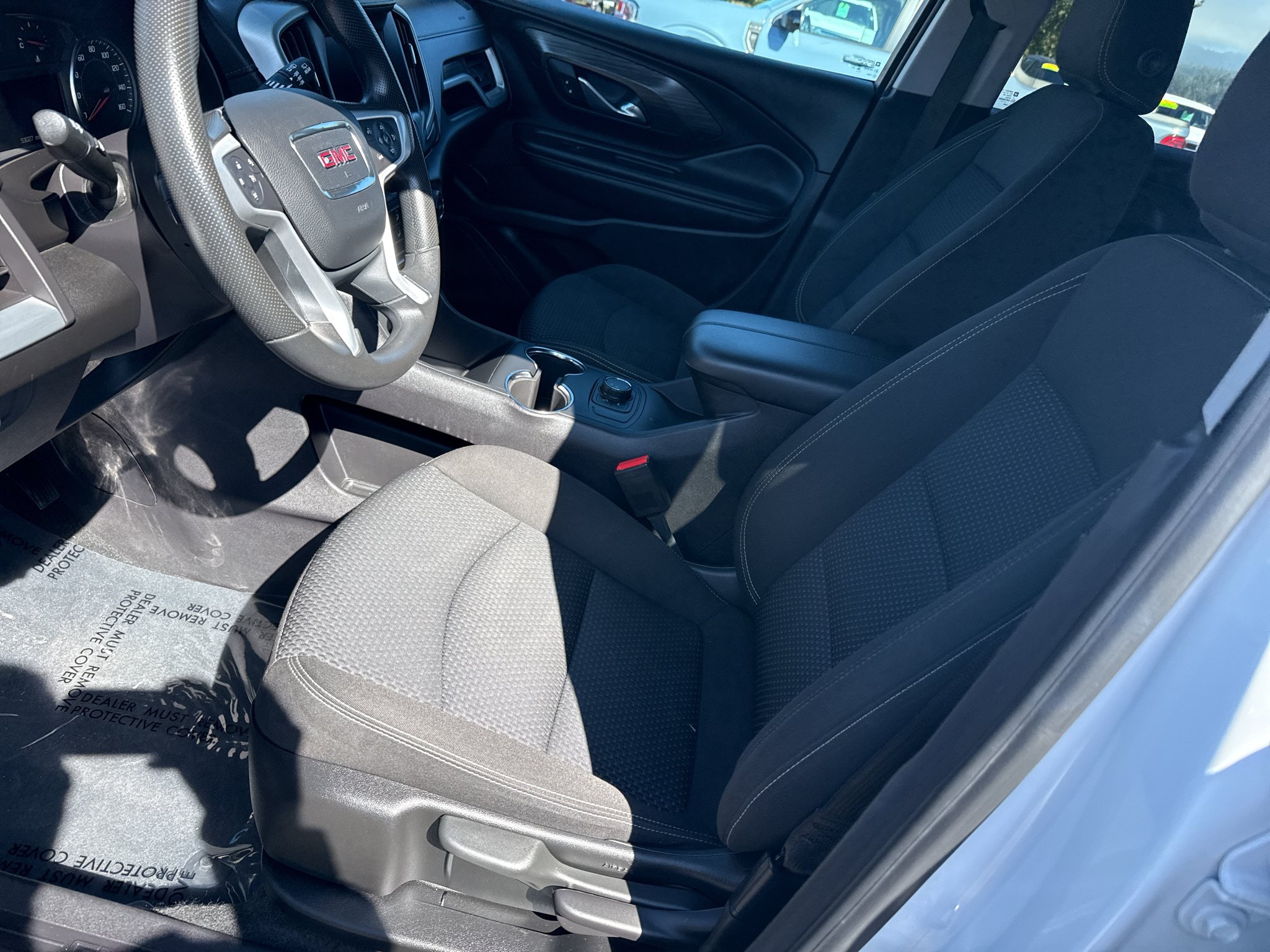 Used 2024 GMC Terrain SLE AWD/4WD image 10