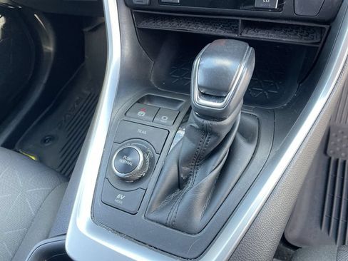 Used 2021 Toyota RAV4 XLE w/ Convenience Package AWD/4WD image 27