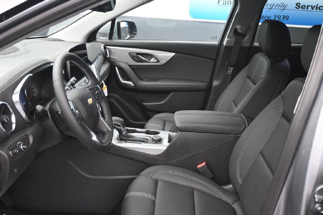 New 2026 Chevrolet Blazer LT w/ LPO, Black Sport Package FWD image 14