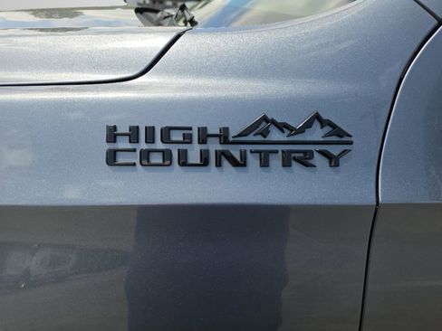 Used 2022 Chevrolet Tahoe High Country AWD/4WD image 34