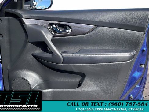 Used 2019 Nissan Rogue SV w/ Premium Package AWD/4WD image 24