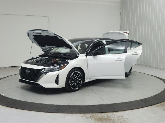 Used 2025 Nissan Sentra SR w/ SR Premium Package FWD image 12