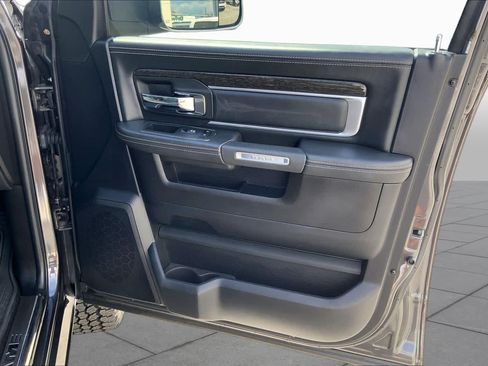 Used 2018 RAM 3500 Laramie Longhorn AWD/4WD image 23