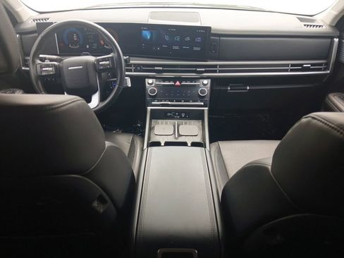 Used 2025 Hyundai Santa Fe SEL image 10