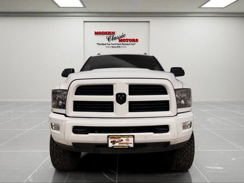 Used 2017 RAM 2500 Big Horn w/ Sport Appearance Group image 2