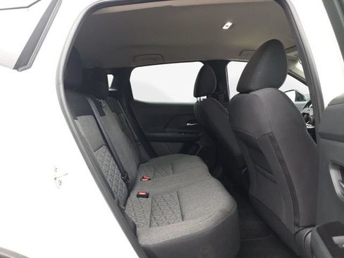 Used 2026 Nissan Kicks SV FWD image 36