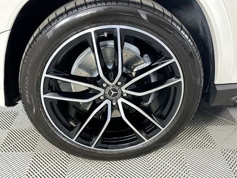 Certified 2022 Mercedes-Benz GLS 450 4MATIC image 33