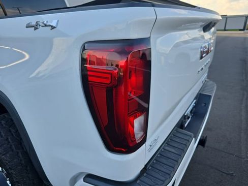 Used 2019 GMC Sierra 1500 Elevation w/ Elevation Value Package AWD/4WD image 24