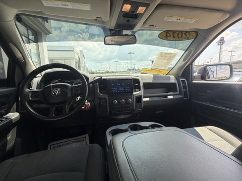 Used 2014 RAM 1500 Express AWD/4WD image 27
