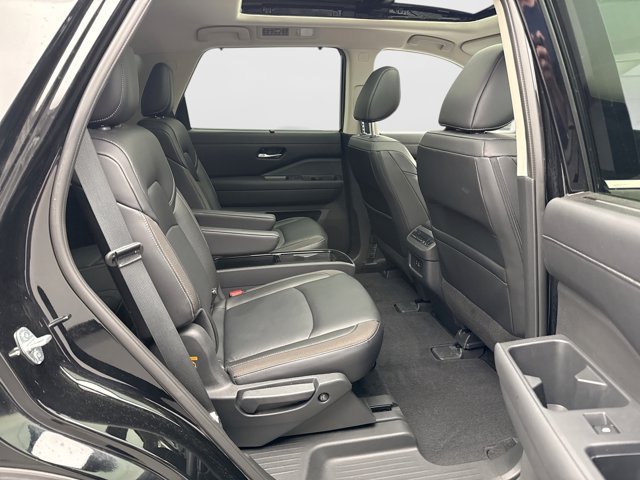 Used 2024 Nissan Pathfinder SL w/ SL Premium Package AWD/4WD image 20
