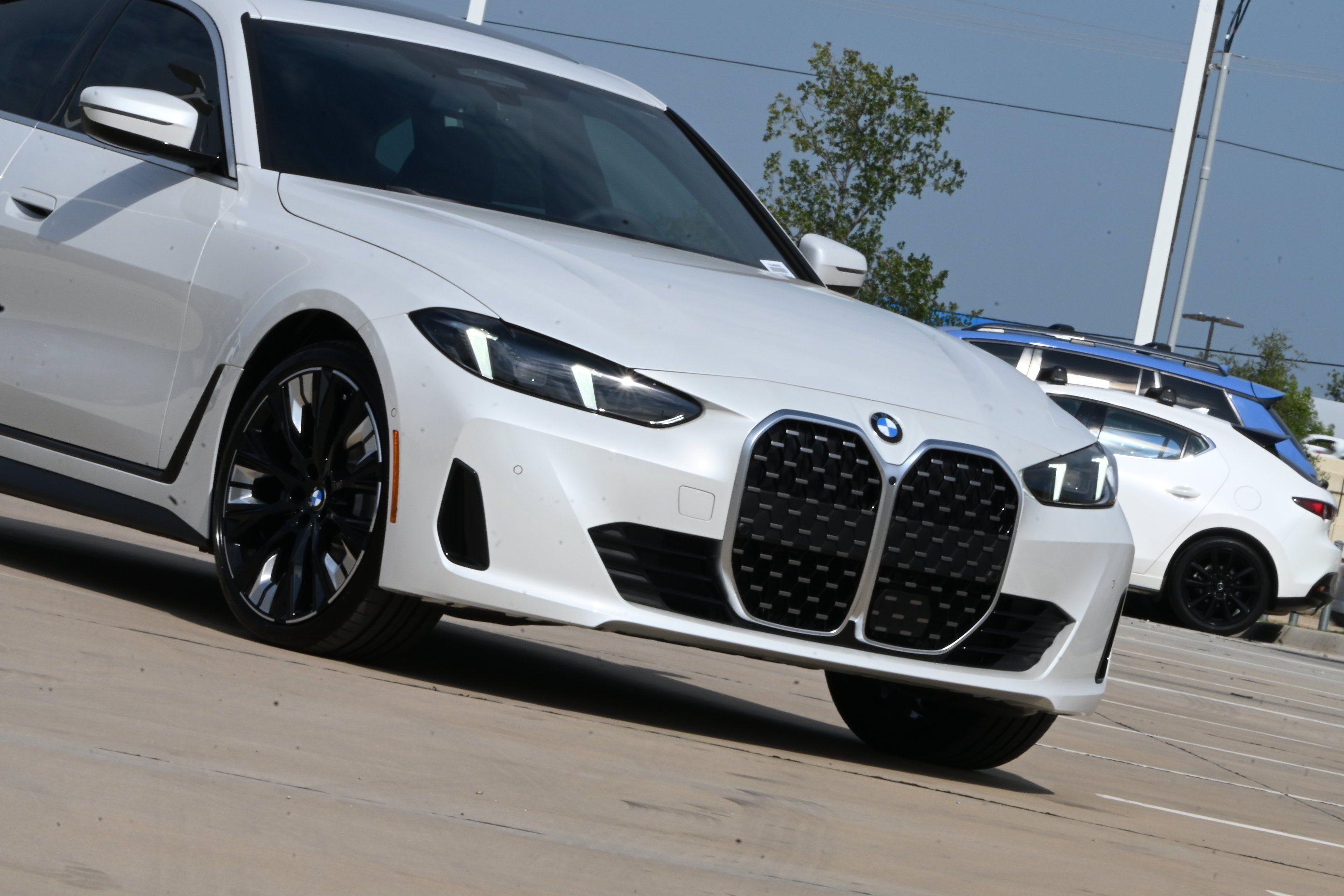 New 2026 BMW 430i xDrive w/ Premium Package AWD/4WD image 32