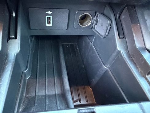 Used 2017 Ford Explorer Limited FWD image 26
