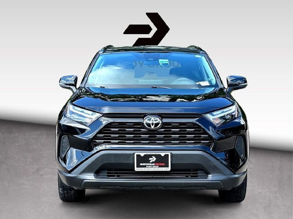 Certified 2025 Toyota RAV4 XLE AWD/4WD image 3