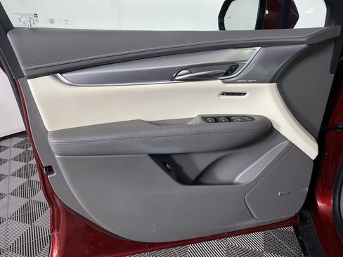 Used 2023 Cadillac XT5 Premium Luxury w/ LPO, Floor Liner Package image 13