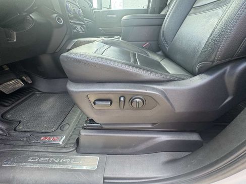 Used 2021 GMC Sierra 2500 Denali w/ Denali Ultimate Package AWD/4WD image 12