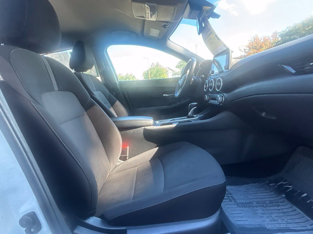 Used 2024 Nissan Sentra SV FWD image 19