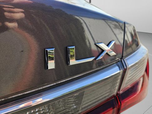 Used 2019 Acura ILX w/ Premium Package image 36