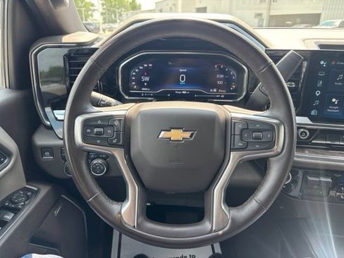 Certified 2025 Chevrolet Silverado 2500 LTZ w/ LTZ Convenience Package AWD/4WD image 11