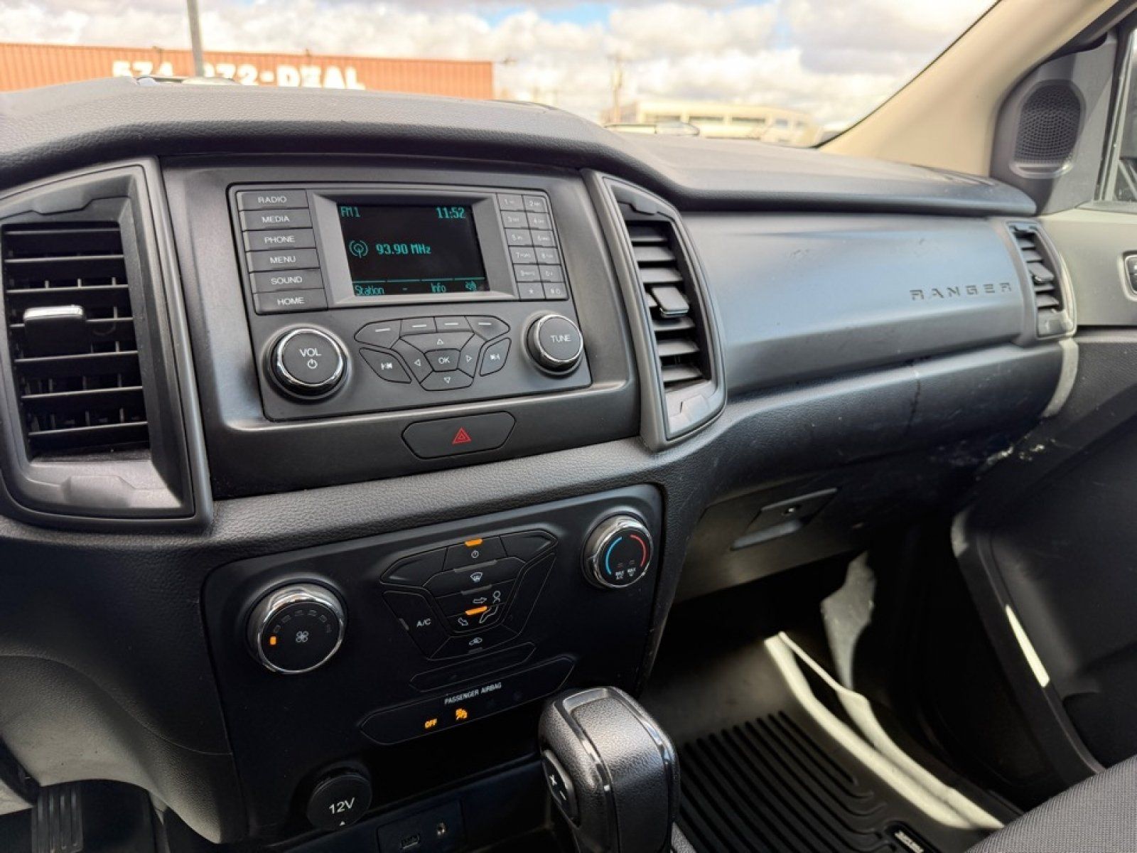 Used 2022 Ford Ranger XL RWD image 11