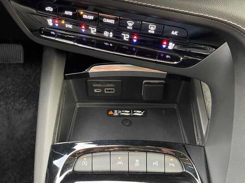 Certified 2023 Buick Envision Avenir FWD image 14