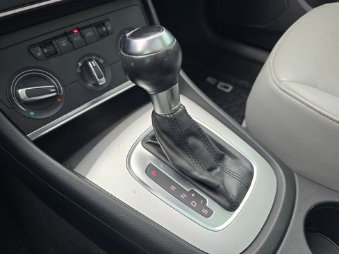 Used 2017 Audi Q3 2.0T Premium image 25