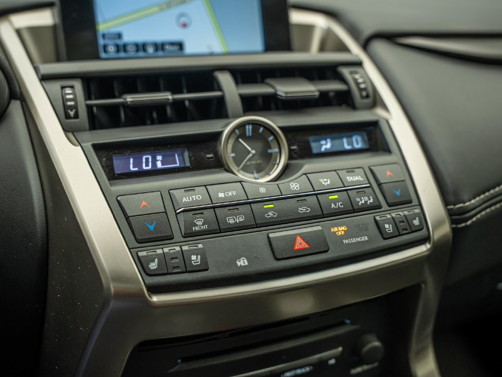 Used 2017 Lexus NX 200t AWD w/ Premium Package image 27