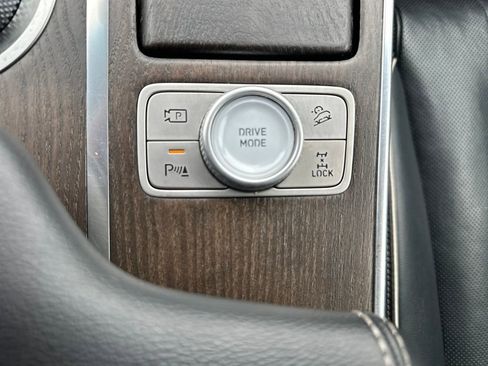 Used 2023 Genesis GV80 2.5T w/ Prestige Package image 26