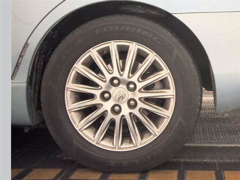 Used 2011 Toyota Camry Hybrid FWD image 12