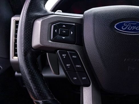 Used 2017 Ford F150 Raptor w/ Equipment Group 801A Mid AWD/4WD image 31