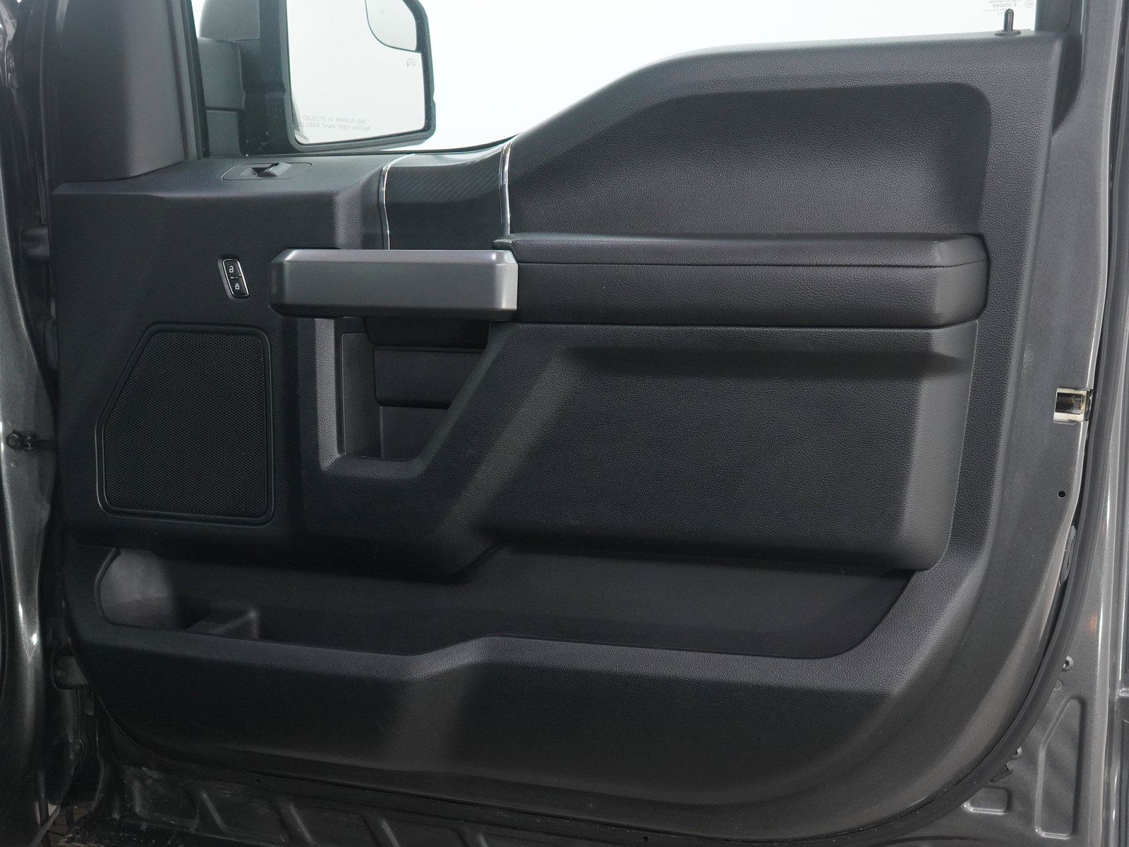 Used 2018 Ford F150 XLT w/ Equipment Group 302A Luxury AWD/4WD image 11