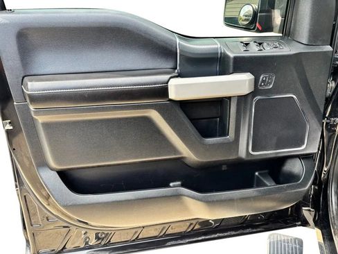 Used 2018 Ford F150 Lariat w/ Equipment Group 502A Luxury AWD/4WD image 23