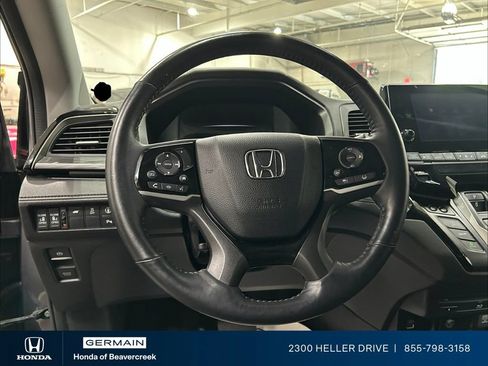 Used 2023 Honda Odyssey Elite image 16