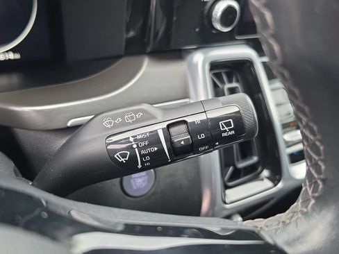 Certified 2023 Kia Sorento SX AWD/4WD image 23