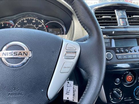 Used 2015 Nissan Versa Note SV FWD image 22