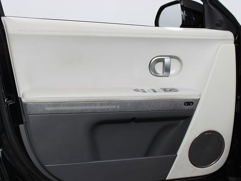 Used 2023 Hyundai Ioniq 5 Limited image 6