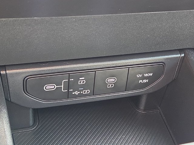 Used 2025 Kia K4 FWD image 27