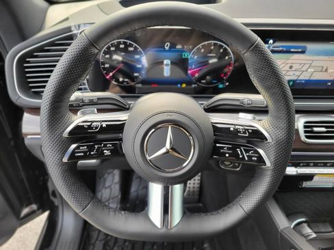 New 2026 Mercedes-Benz GLS 580 4MATIC image 27