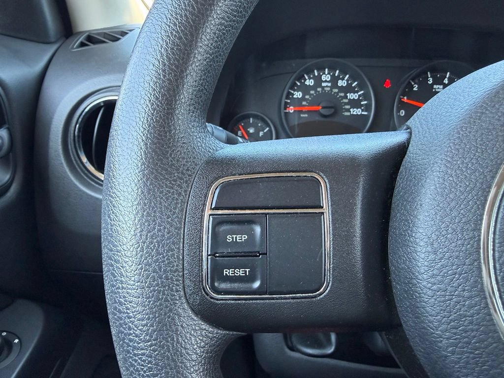 Used 2013 Jeep Patriot Sport FWD image 26