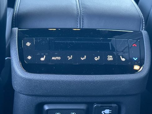 New 2026 INFINITI QX60 Autograph w/ Dark Cargo Package image 13