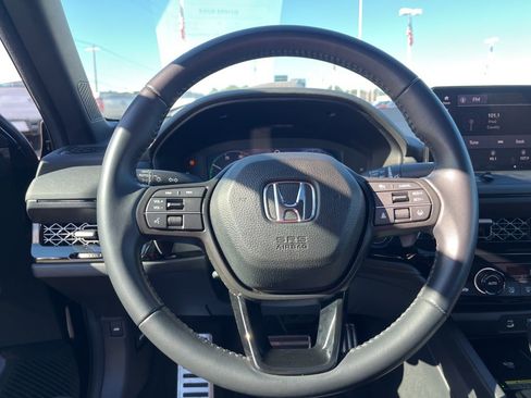 Used 2025 Honda Accord Sport image 20