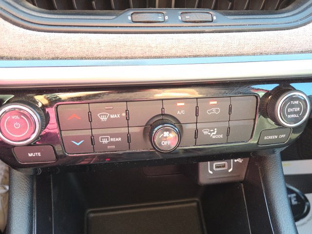 Used 2024 Jeep Compass Sport AWD/4WD image 29