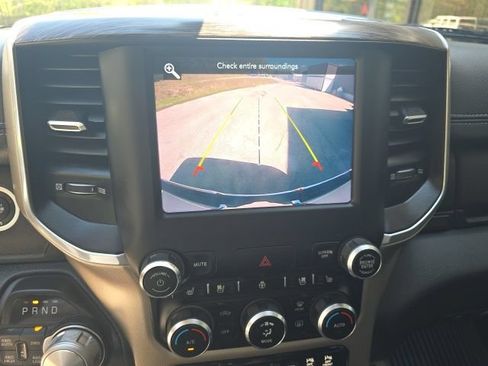 Used 2020 RAM 1500 Laramie AWD/4WD image 17