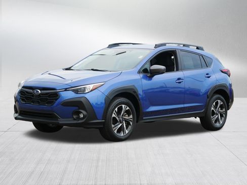 Used 2025 Subaru Crosstrek 2.5i Premium AWD/4WD image 3