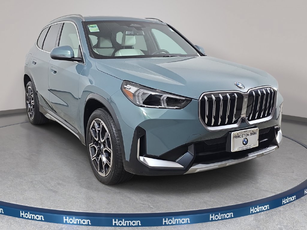 Certified 2026 BMW X1 xDrive28i w/ Technology Package AWD/4WD image 3
